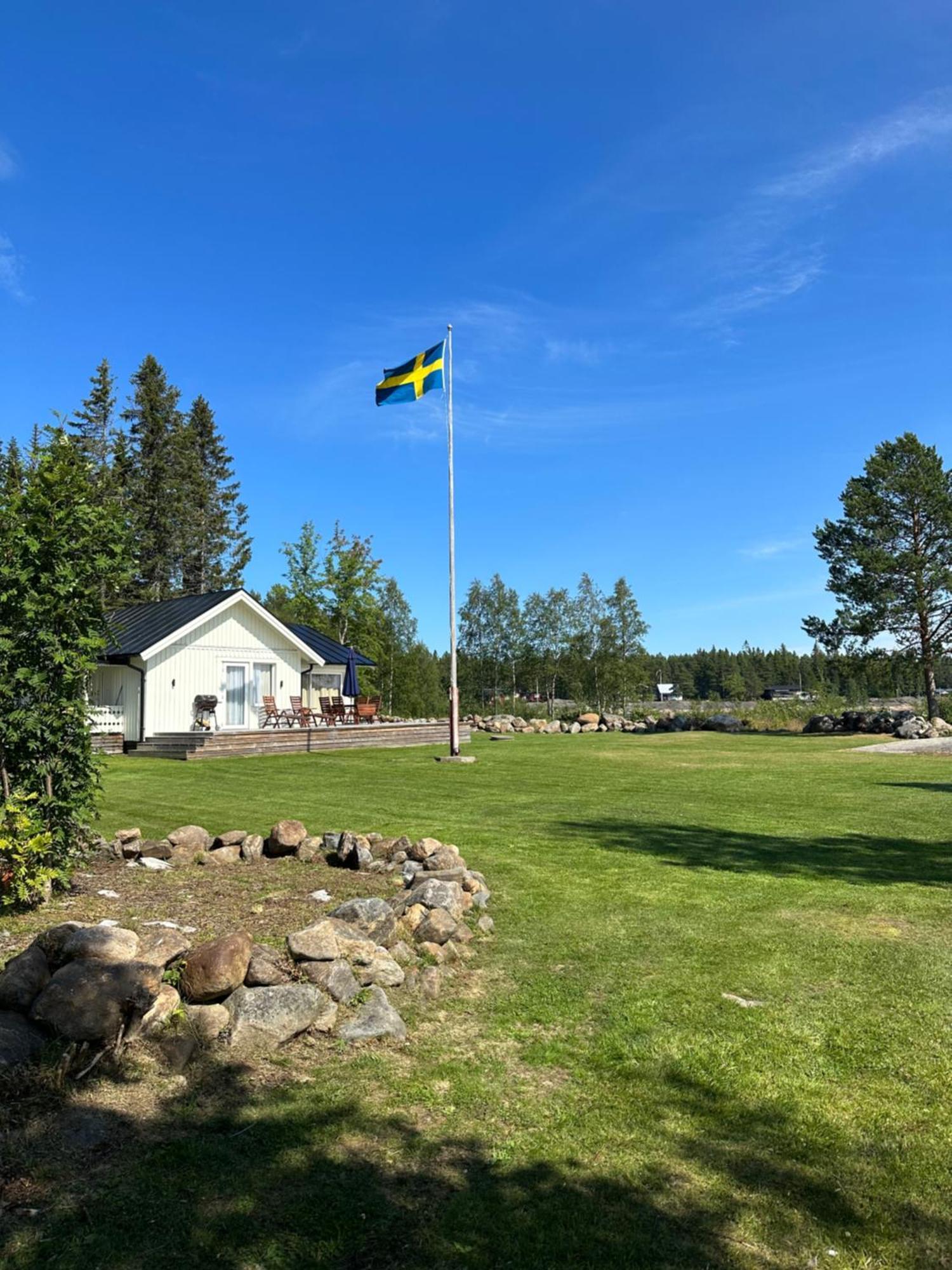 Stuga Med Havsutsikt Robertsfors エクステリア 写真